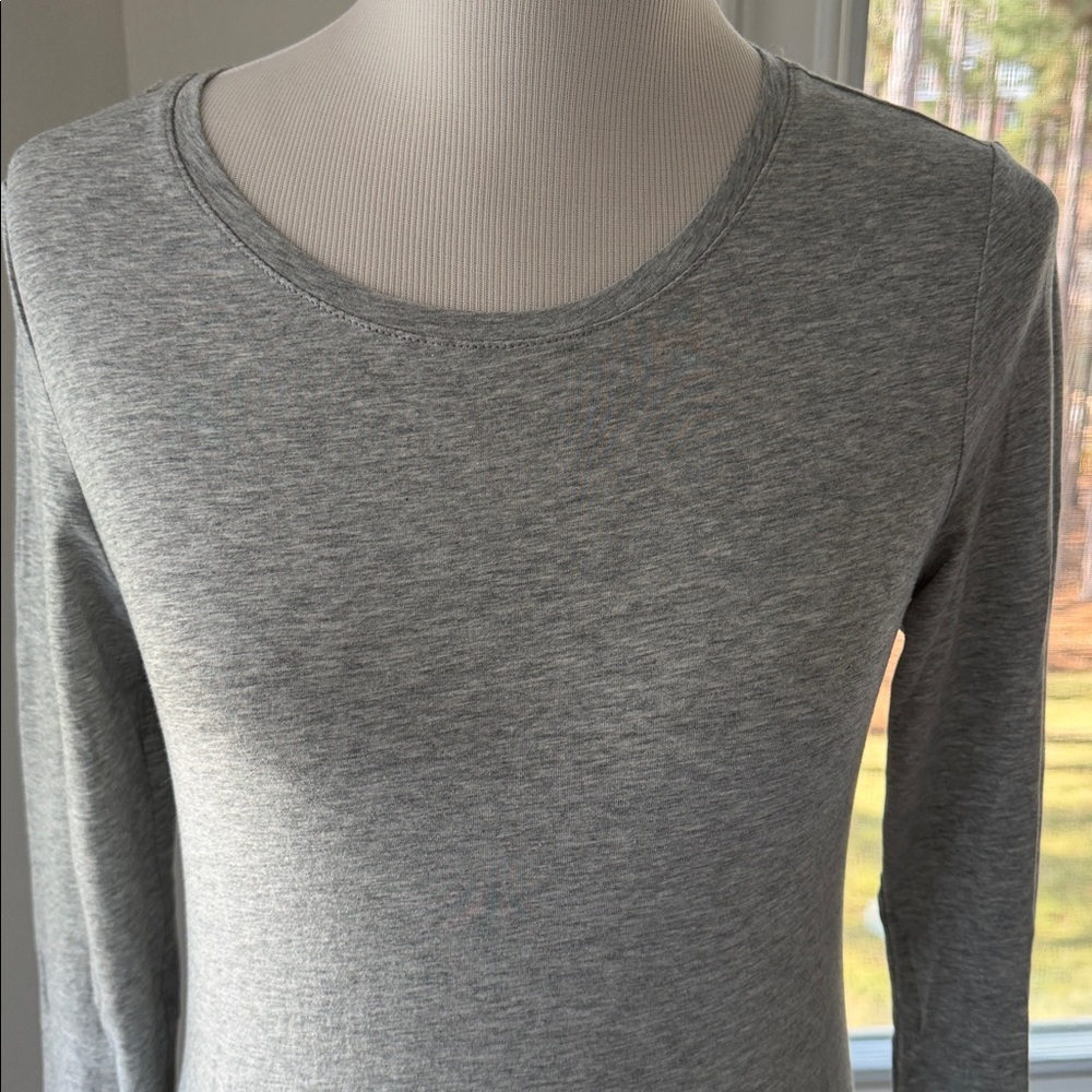 Gray Long Sleeve Women's Top - Picture 2 of 6